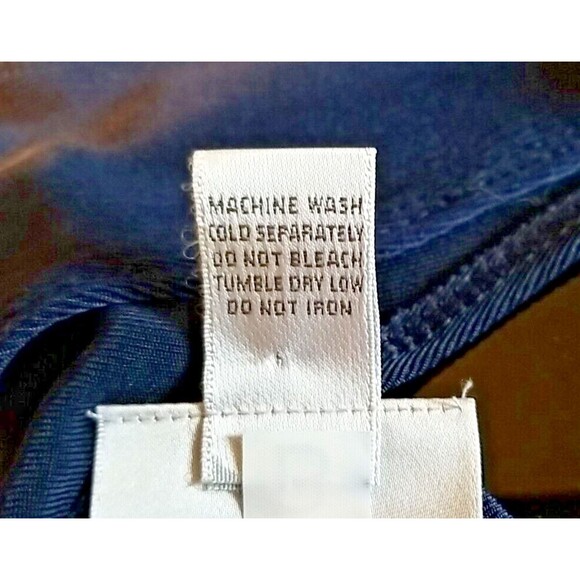 Chicos Travelers Womens Tank Top Size 2 US 12-14 Sleeveless Blue Knit Slinky T43 - Picture 6 of 6